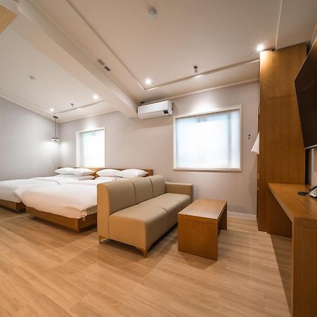 Mono Hotel ซูวอน ภายนอก รูปภาพ