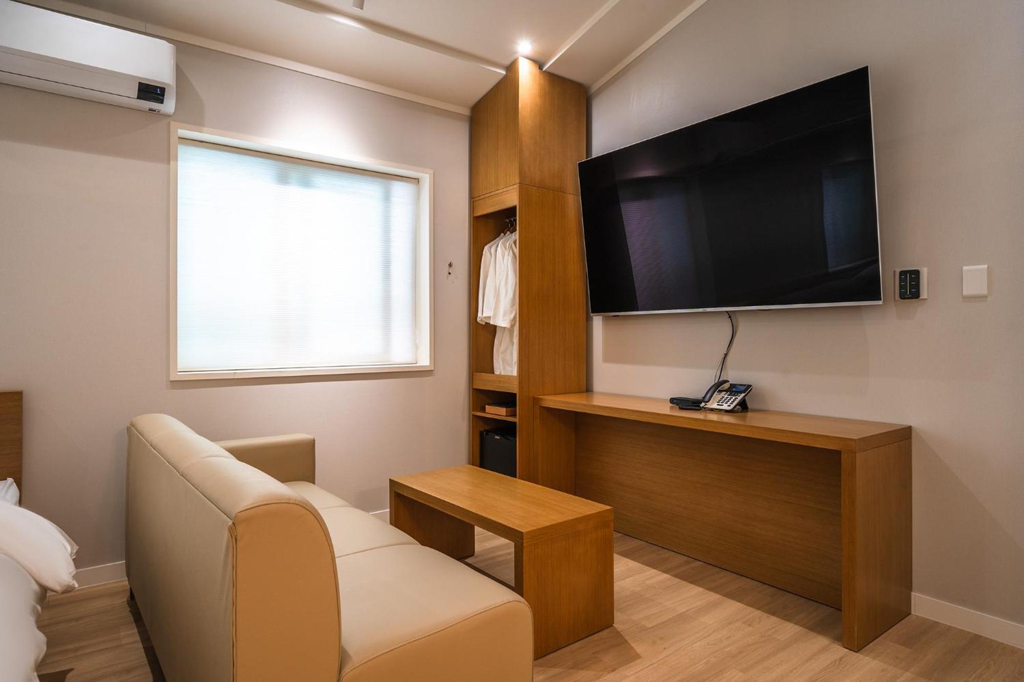 Mono Hotel ซูวอน ภายนอก รูปภาพ