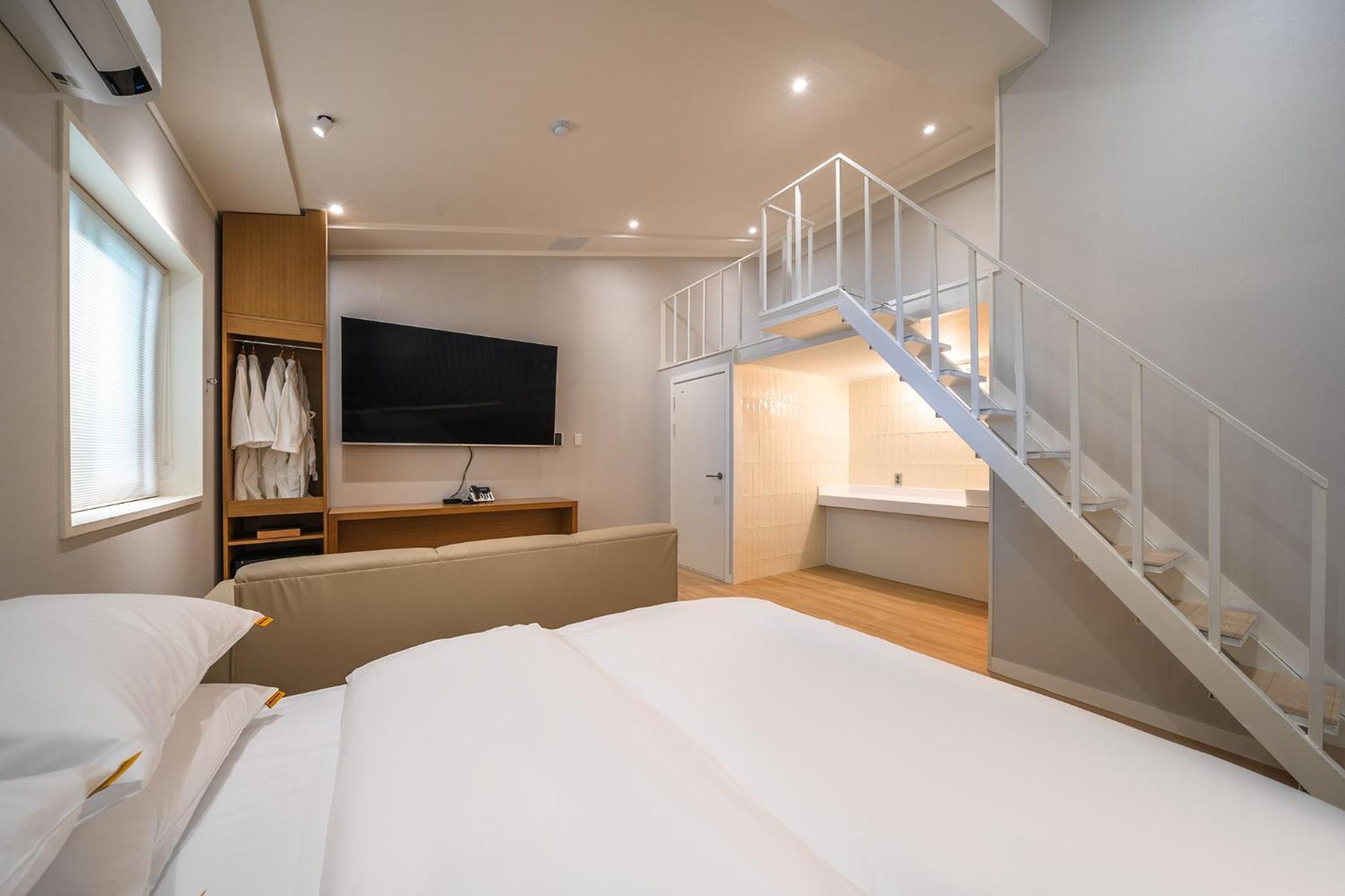Mono Hotel ซูวอน ภายนอก รูปภาพ