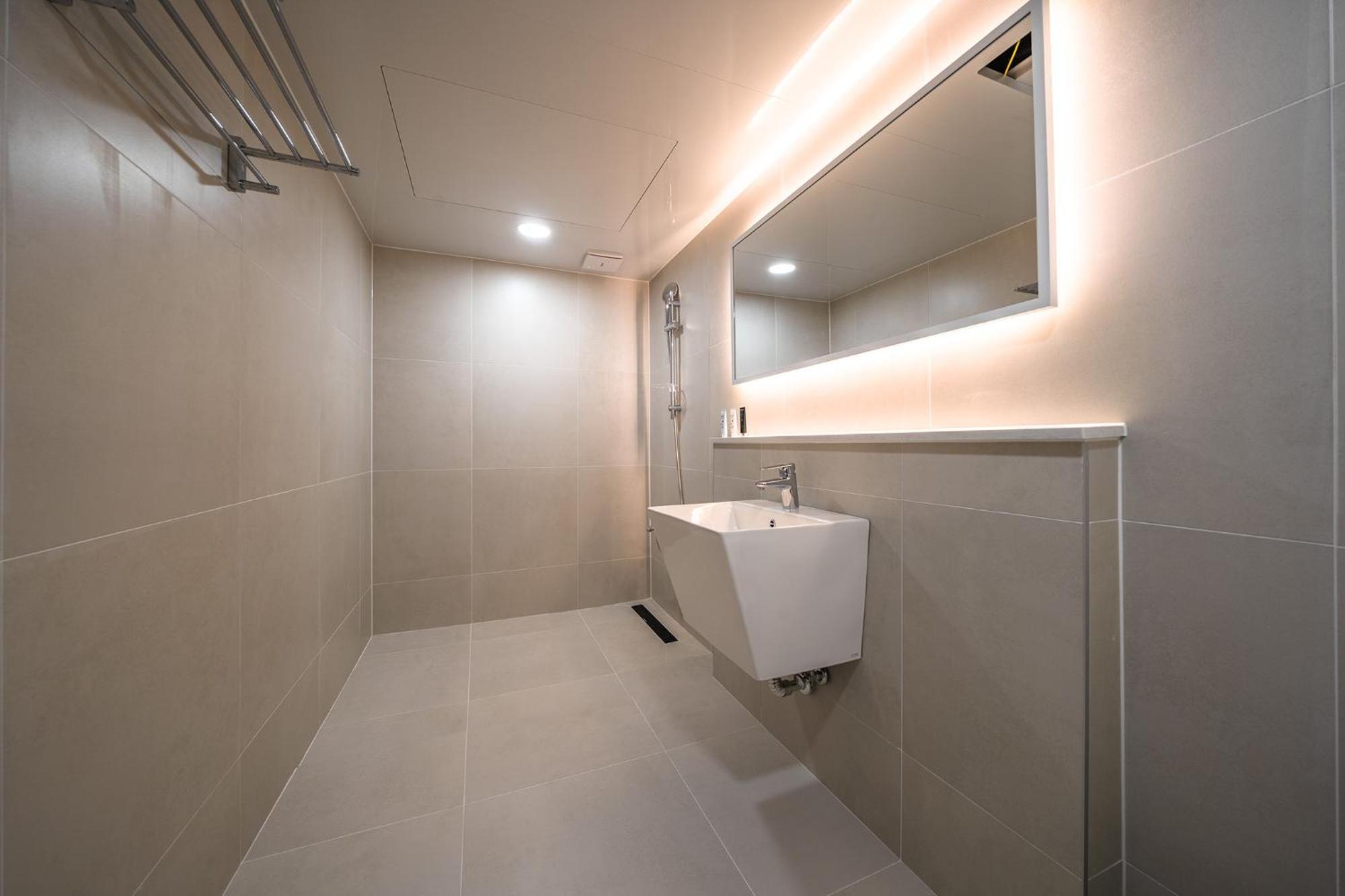 Mono Hotel ซูวอน ภายนอก รูปภาพ