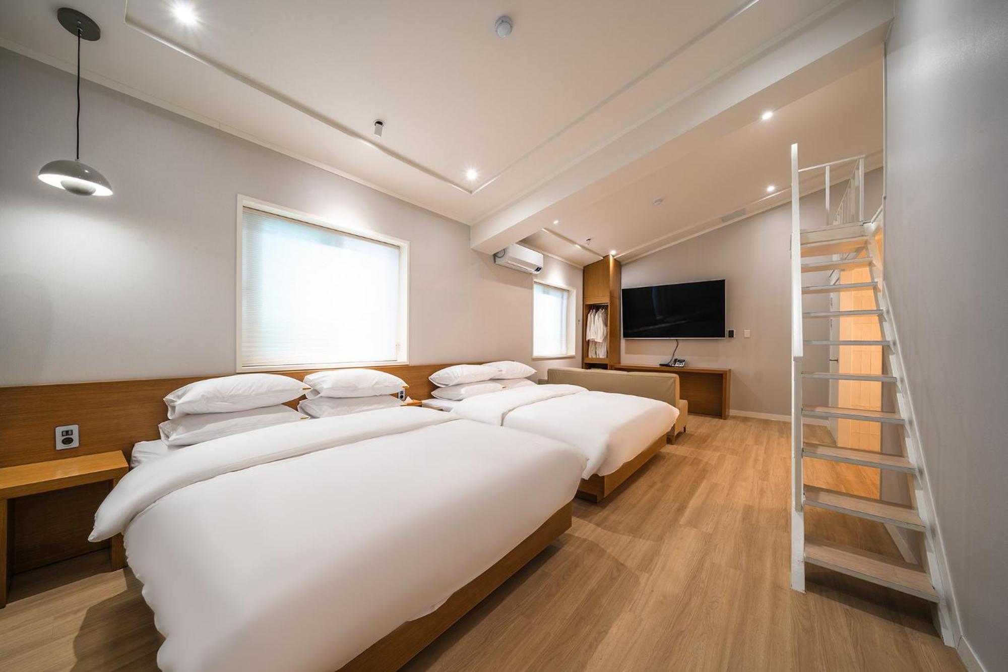 Mono Hotel ซูวอน ภายนอก รูปภาพ