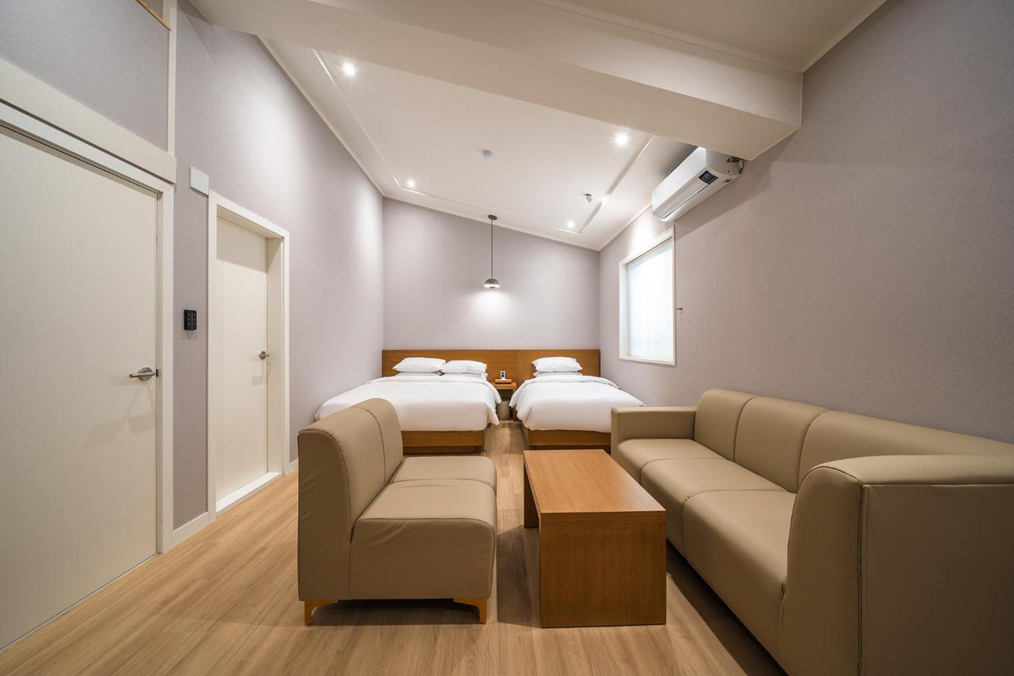 Mono Hotel ซูวอน ภายนอก รูปภาพ